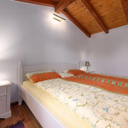 Villa Shirin